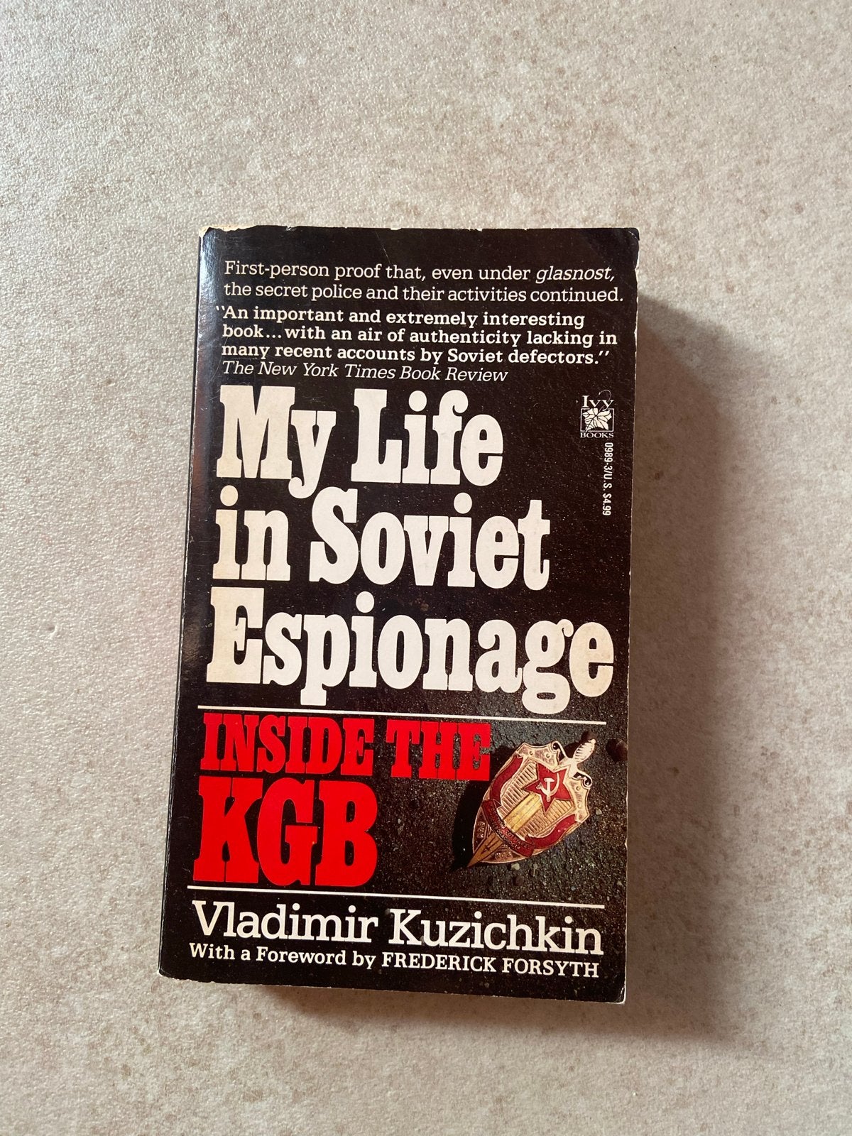Mijn Leven in Sovjet Spionage - Vladimir Kuzichkin, Ophalen of Verzenden, Gelezen, Amerika