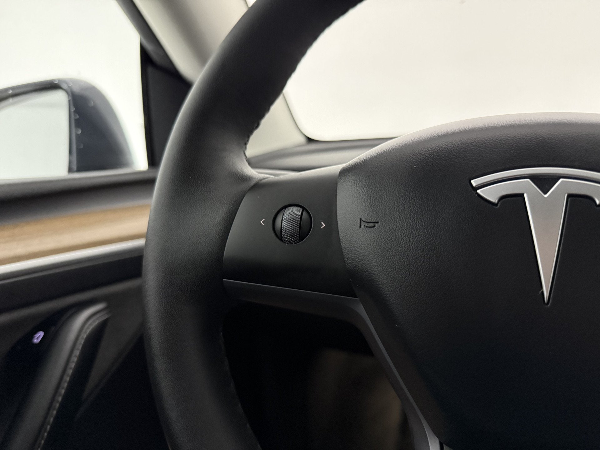 Foto 22 van Tesla Model Y Long Range AWD 75 kWh | Snelladen | SOH 90% |