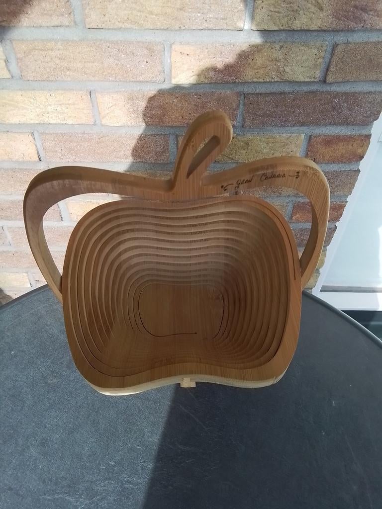 Kunstzinnige fruitschaal van hout, Ophalen of Verzenden