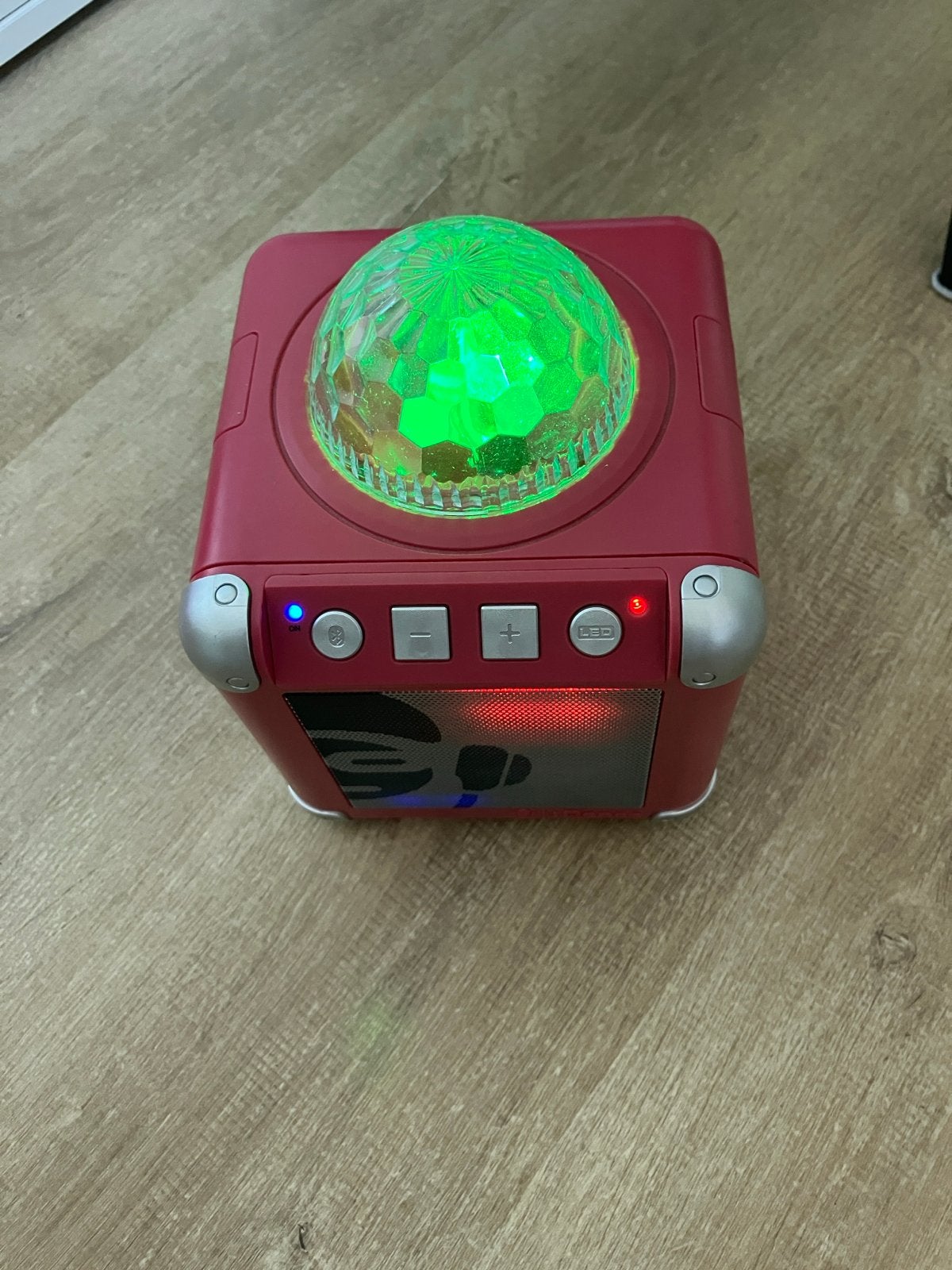 Party Speaker muziek box met Lichteffecten, Audio, Tv en Foto, Luidsprekers, Overige merken, Gebruikt, Party speaker, Ophalen of Verzenden
