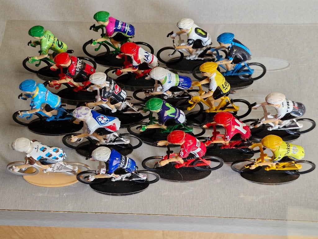 miniatuurwielrennertjes peloton 2016, Verzenden