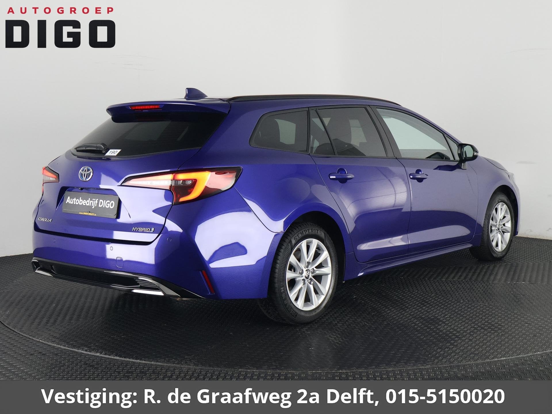 Foto 3 van Toyota Corolla Touring Sports 1.8 Hybrid Business Luxury | S