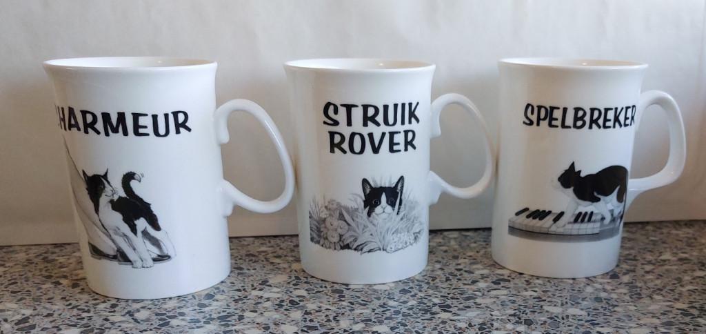 Drie mokken bekers kat Felix Duchess Wit met oor, Ophalen of Verzenden, Zo goed als nieuw, Overige stijlen, Kop(pen) en/of Schotel(s)
