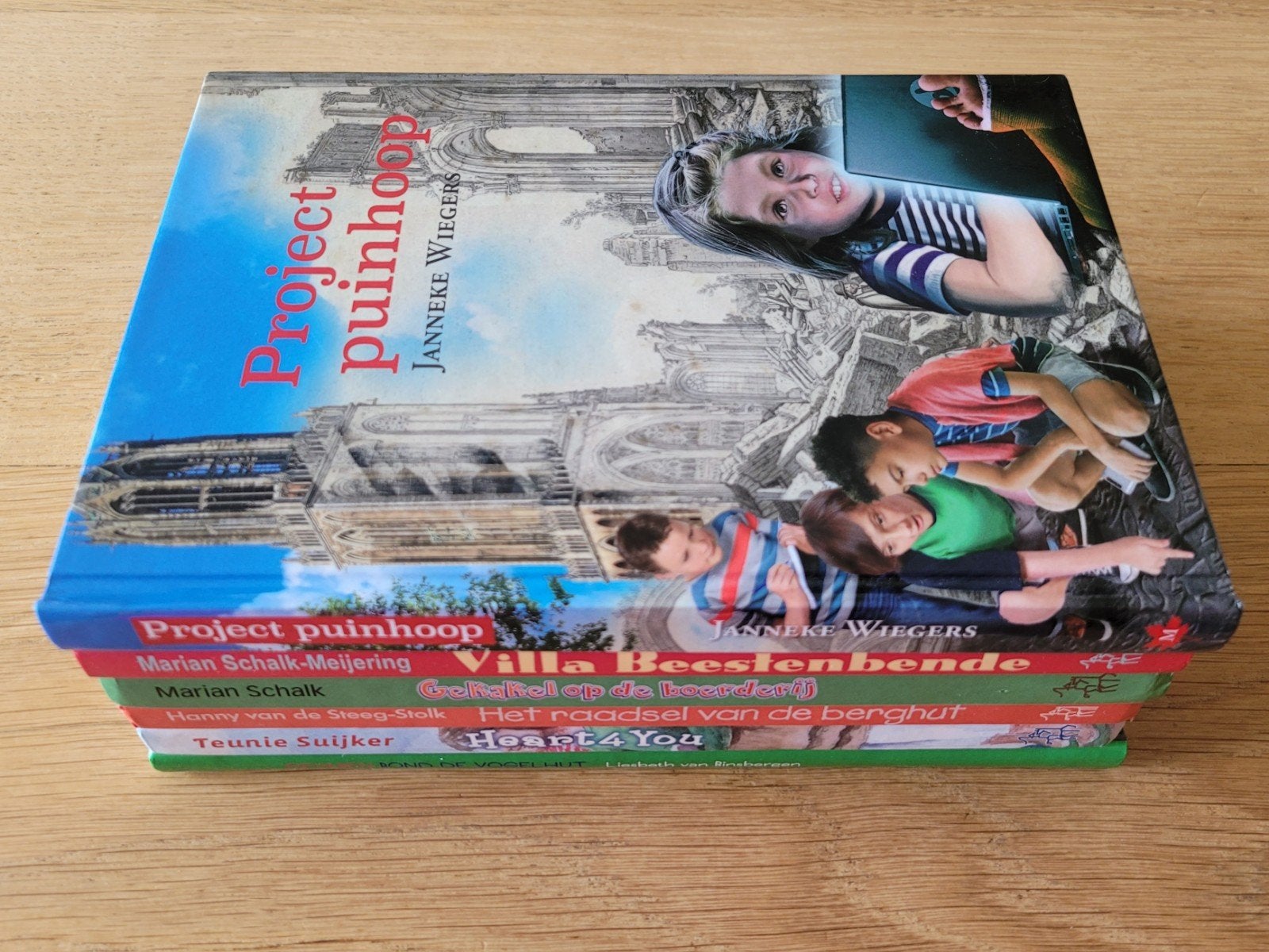 VOORDEEL LEESPAKKET 📚 6 christelijke kinderboeken IZGS €10, Boeken, Ophalen of Verzenden, Gelezen, Fictie algemeen