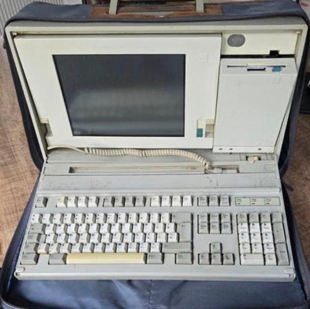 ZELDZAME IBM PS/2 P70 Portable Computer, Computers en Software, Vintage Computers, Ophalen of Verzenden