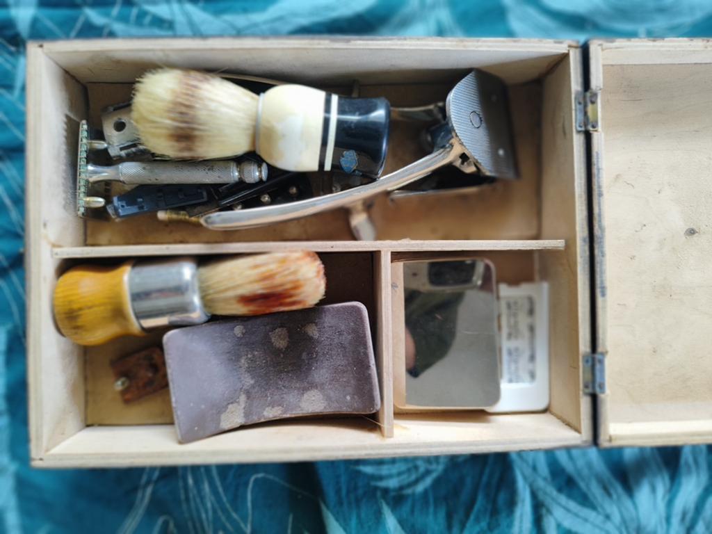 Vintage Scheerdoos met Inhoud - Compleet Reisset, Ophalen of Verzenden