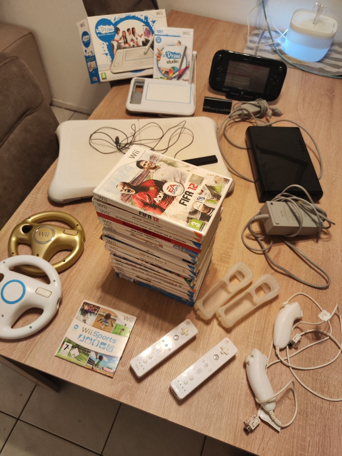Wii en Wii U bundel met veel games en accessoires, Ophalen, Gebruikt, Met 2 controllers, Met stuurtje