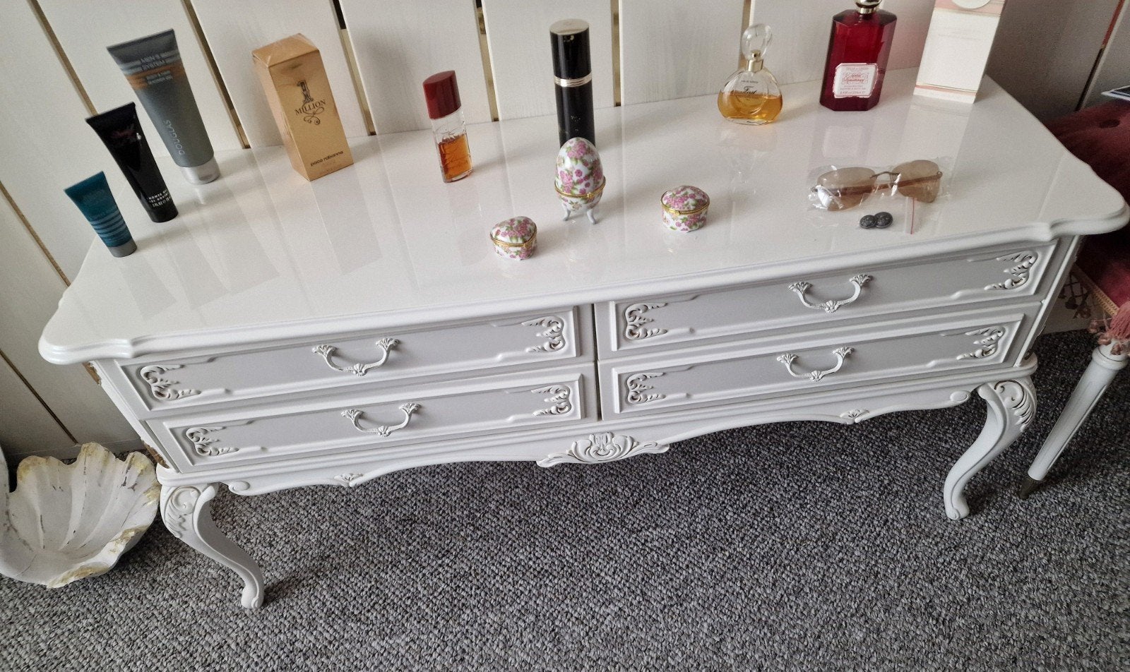 Elegante witte salontafel met lades, 100 tot 150 cm, Klassiek, Barok, Elegant, Ophalen of Verzenden, Zo goed als nieuw