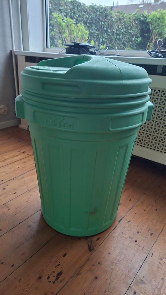 Voerton - 70 liter - afsluitbare voerton, Dieren en Toebehoren, Ophalen, Drinken en Voederen