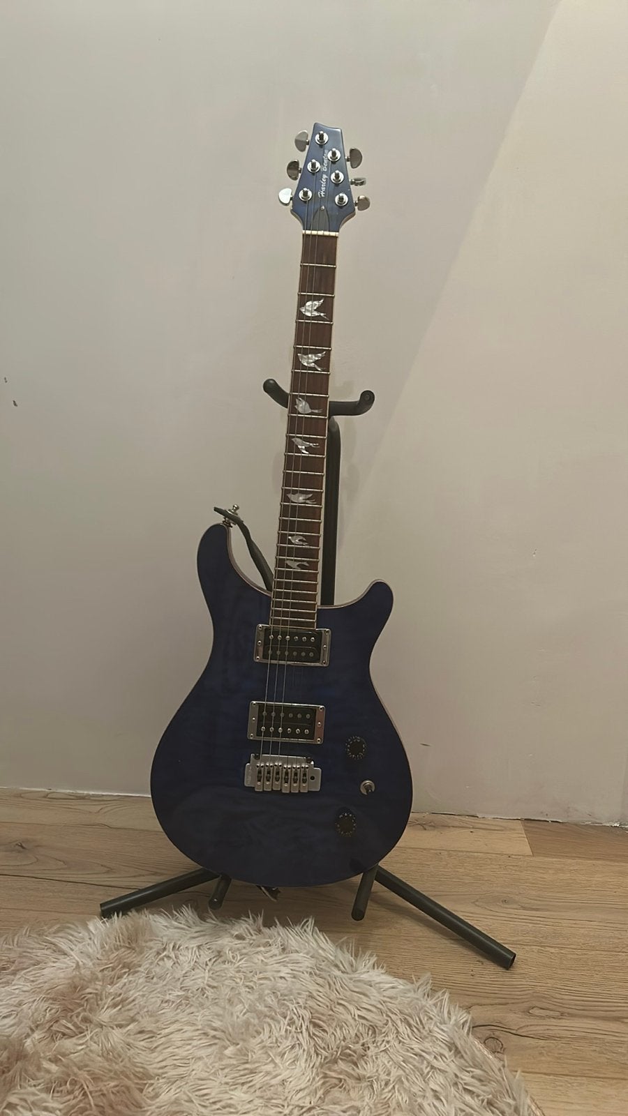 Harley Benton elektrische gitaar met Ibanez versterker, Met versterker, Zo goed als nieuw, Solid body, Ophalen