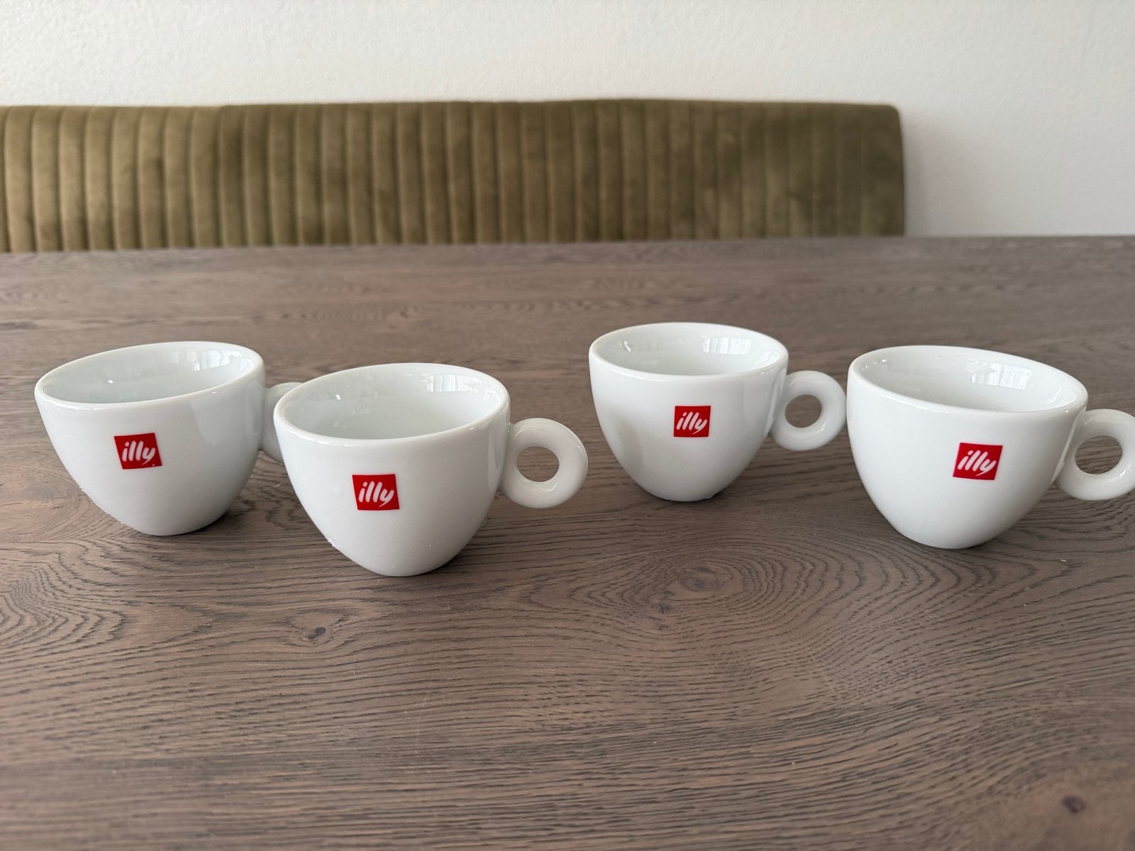 Set van 4 Illy koffiekopjes, Nieuw, Ophalen of Verzenden, Effen, Kop(pen) en/of Schotel(s)