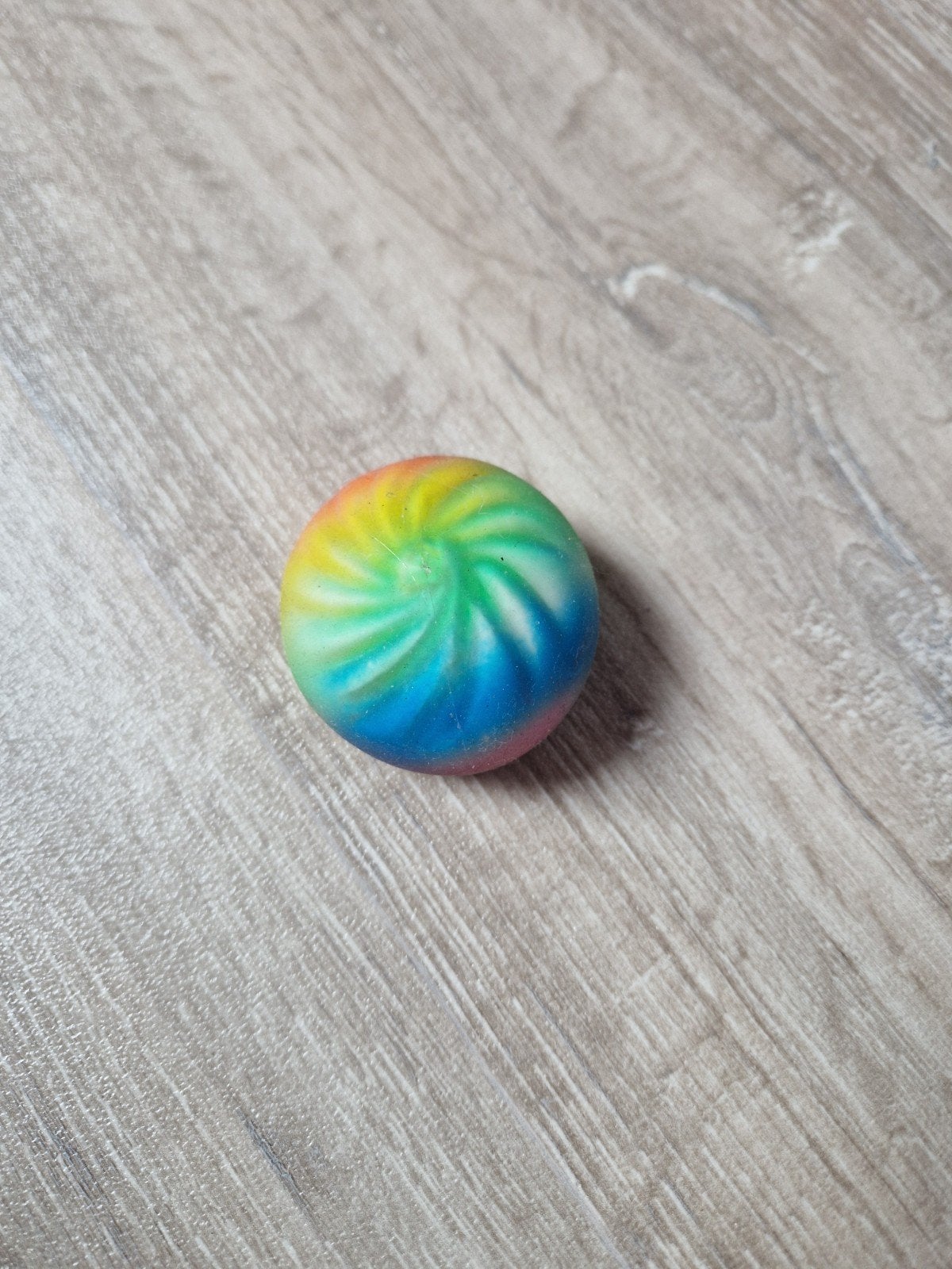 Regenboog squishy dumpling!, Ophalen, Zo goed als nieuw
