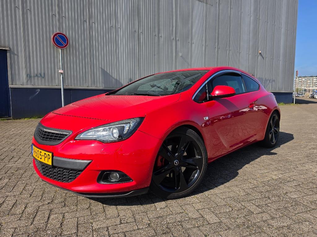Opel Astra GTC 1.6 Turbo 180PK | Navi | Cruise | PDC, Voorwielaandrijving, Euro 5, Beige, 4 cilinders