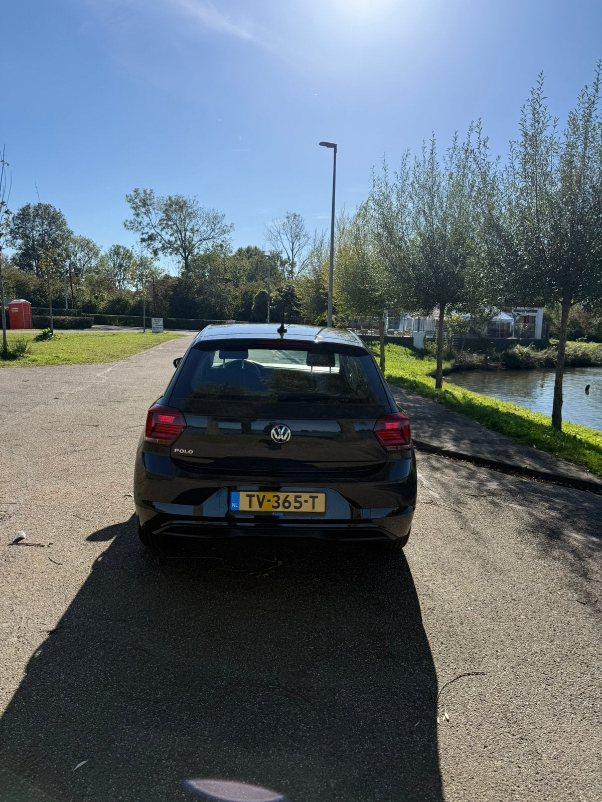 Volkswagen Polo 1.0 TSI 95pk 2018 Grijs / apk tm 12-11-2027, Voorwielaandrijving, Stof, 40 €/maand, Origineel Nederlands