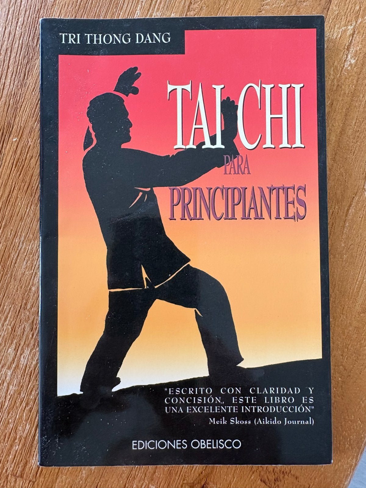 Tai Chi voor Beginners - Tri Thong Dang, Boeken, Ophalen of Verzenden, Zo goed als nieuw, Vechtsport