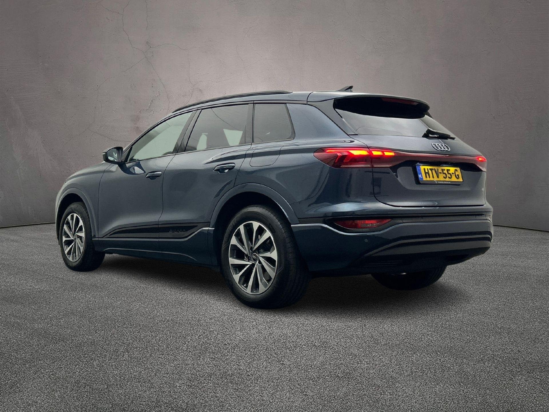 Audi Q6 e-tron edition performance 306PK 100 kWh | Stoelverw, Auto's, Automaat, Gebruikt, 2000 kg, Blauw
