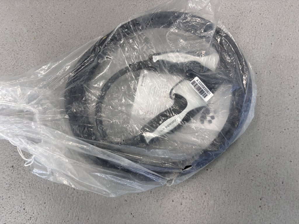 Laadkabel Mercedes Benz A0005833301 passend op, Auto-onderdelen, Niet ingevuld, Gebruikt, Mercedes-Benz, Niet ingevuld
