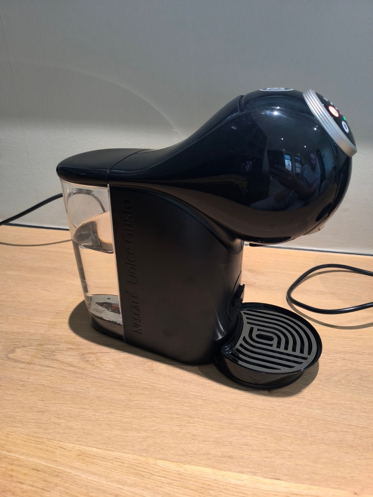Krups Dolce Gusto Genio S Plus Koffiezetapparaat, Koffiemachine, Ophalen of Verzenden, Zo goed als nieuw, 1 kopje