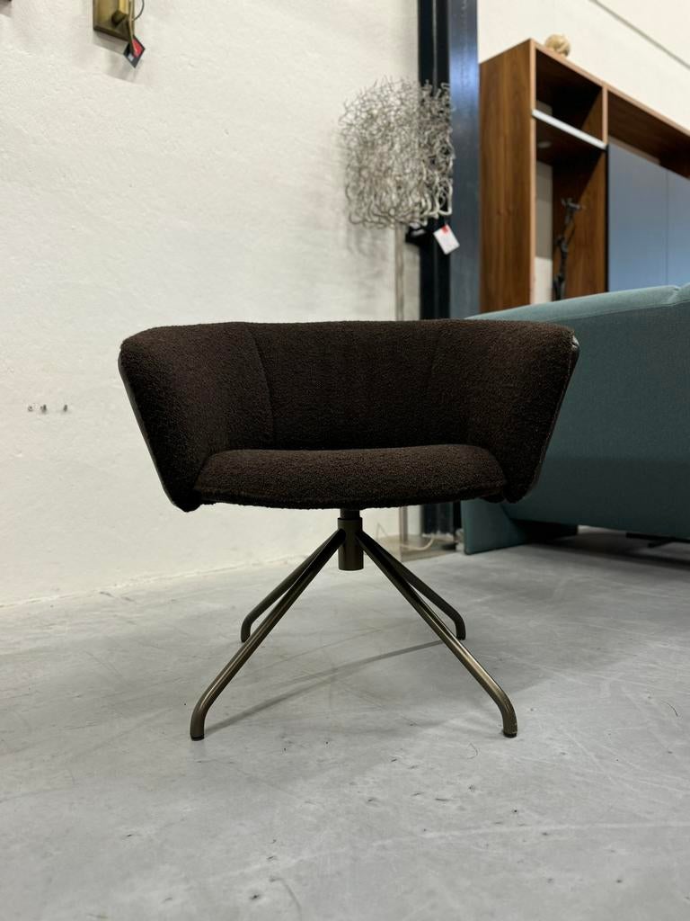 Nieuw Label Vandenberg Lola Fauteuils bruin draai stoel, Nieuw, Ophalen of Verzenden, Label van den Berg, 50 tot 75 cm