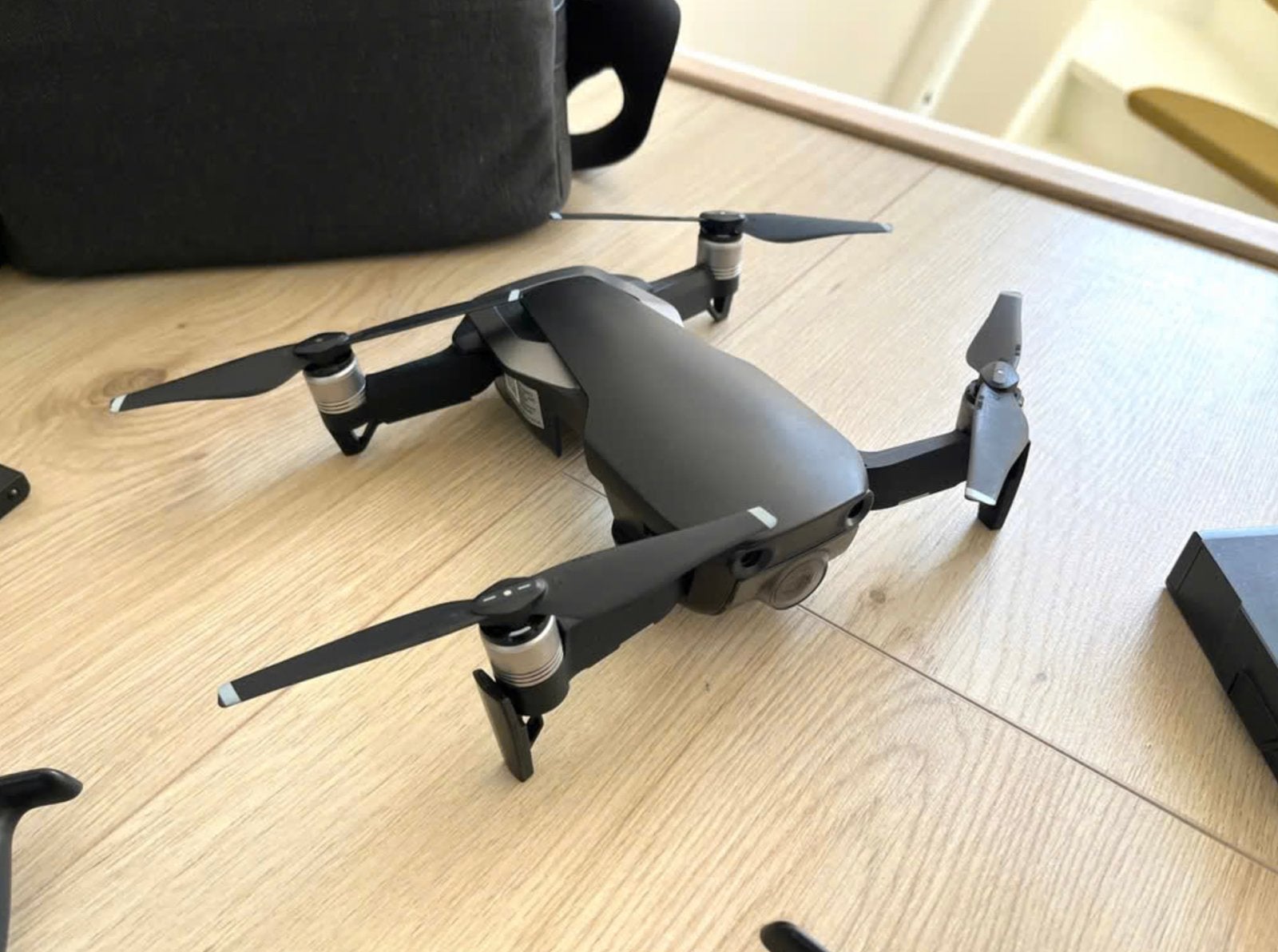 DJI Mavic Air Drone Fly More Combo - goede staat, Cameradrone, Zo goed als nieuw, Return to Home, Minder dan 250 gram