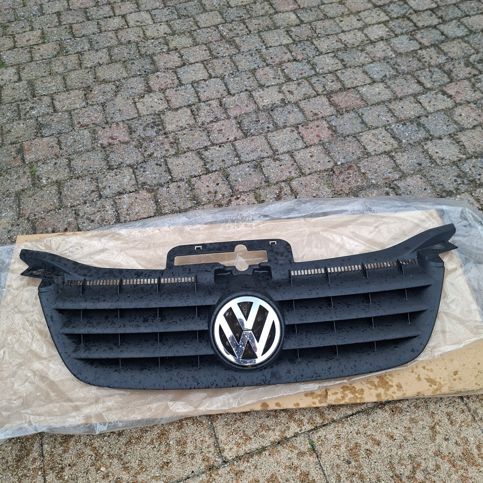 Originele VW Touran Grill met Logo, Ophalen of Verzenden, Voor, Volkswagen, Bumper