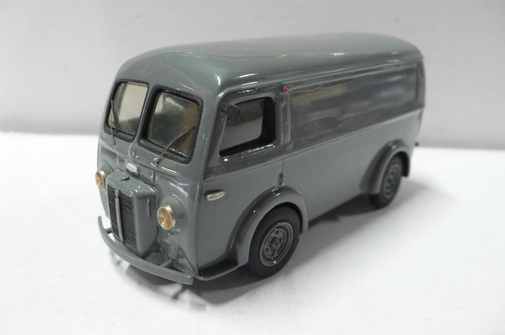 peugeot d3a - bestelauto- esdo-handgemaakt  1/43-KOOPJE_!!!!, Hobby en Vrije tijd, Modelauto's | 1:43, Verzenden, Nieuw, Auto