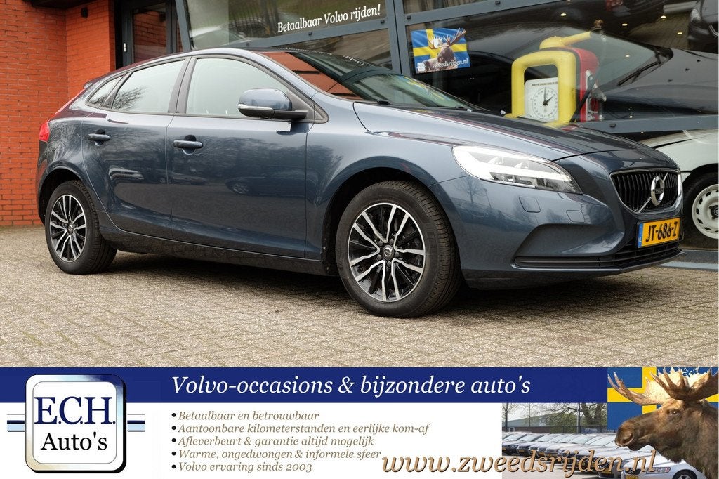 Volvo V40 2.0 T2 122 pk Nordic+, Navi, Stoelverwarming, Trek, Voorwielaandrijving, Gebruikt, 4 cilinders, Blauw