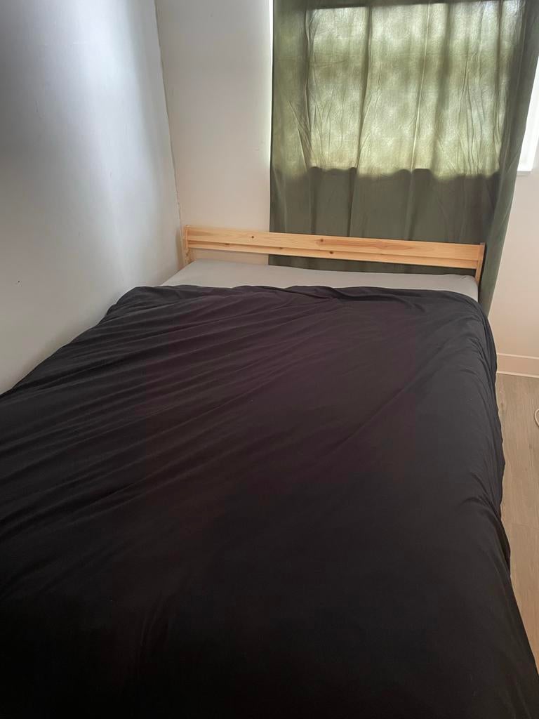 Comfortabel tweepersoonsbed met houten frame incl matras, Huis en Inrichting, Slaapkamer | Bedden, Ophalen, Gebruikt, Overige kleuren