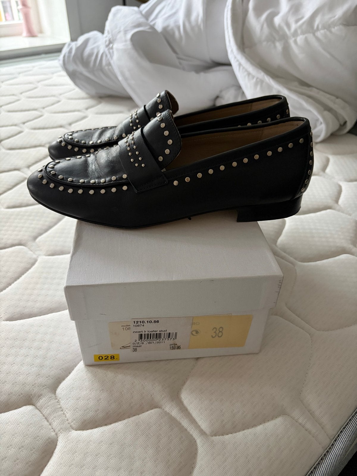 Zwarte Toral loafers met studs - Maat 38, Ophalen of Verzenden, Gedragen, Instappers, Zwart