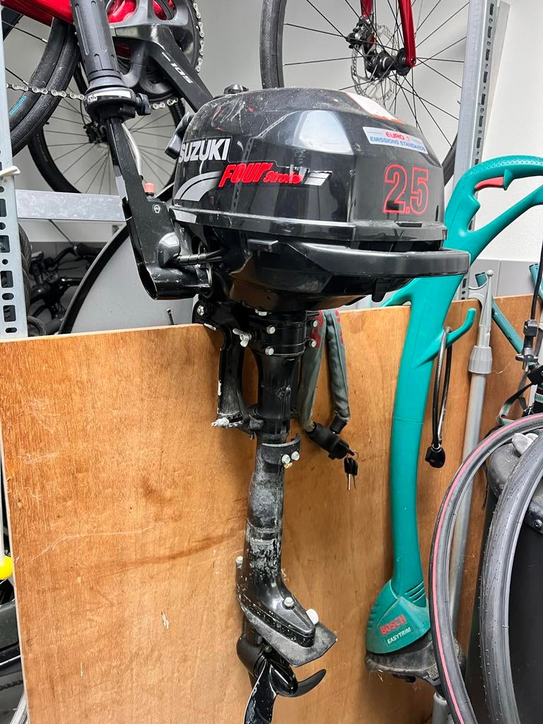 Suzuki buitenboordmotor 2,5pk fourstroke, Watersport en Boten, Buiten- en Binnenboordmotoren, Ophalen, Gebruikt, Minder dan 5 pk