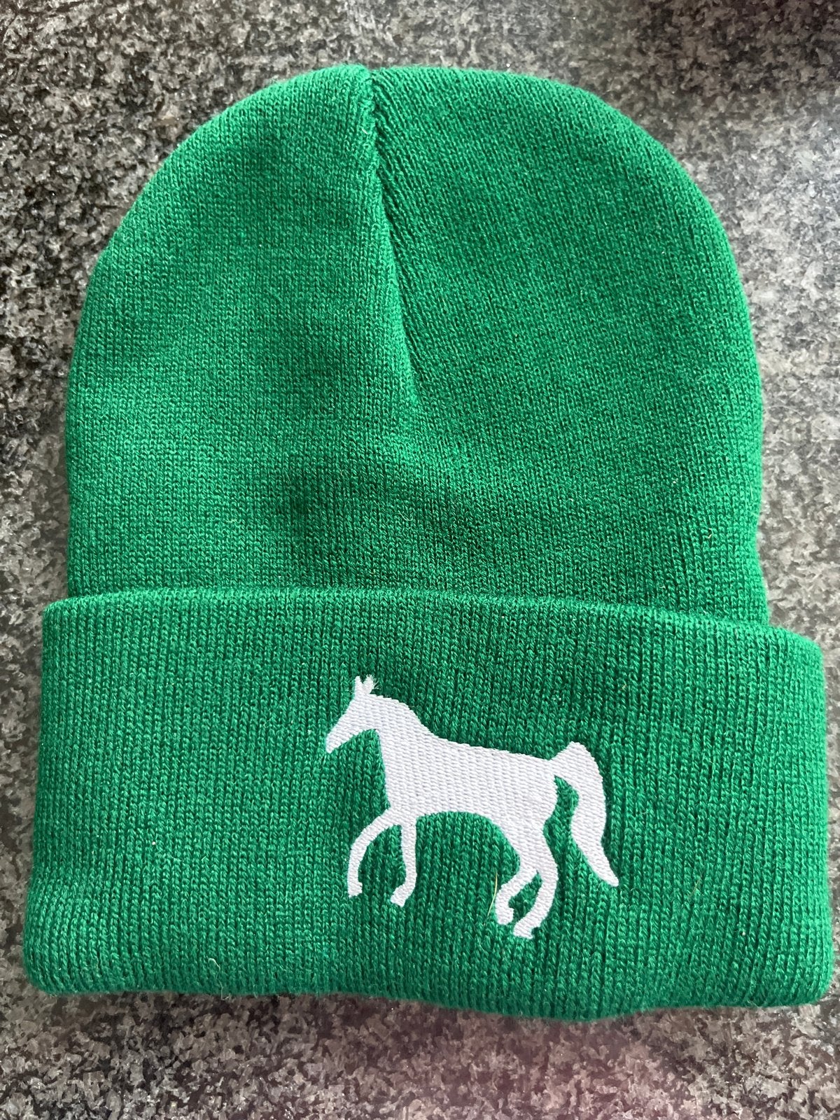 Groene Muts met Paard - Nieuw, Ophalen of Verzenden, Nieuw, Muts
