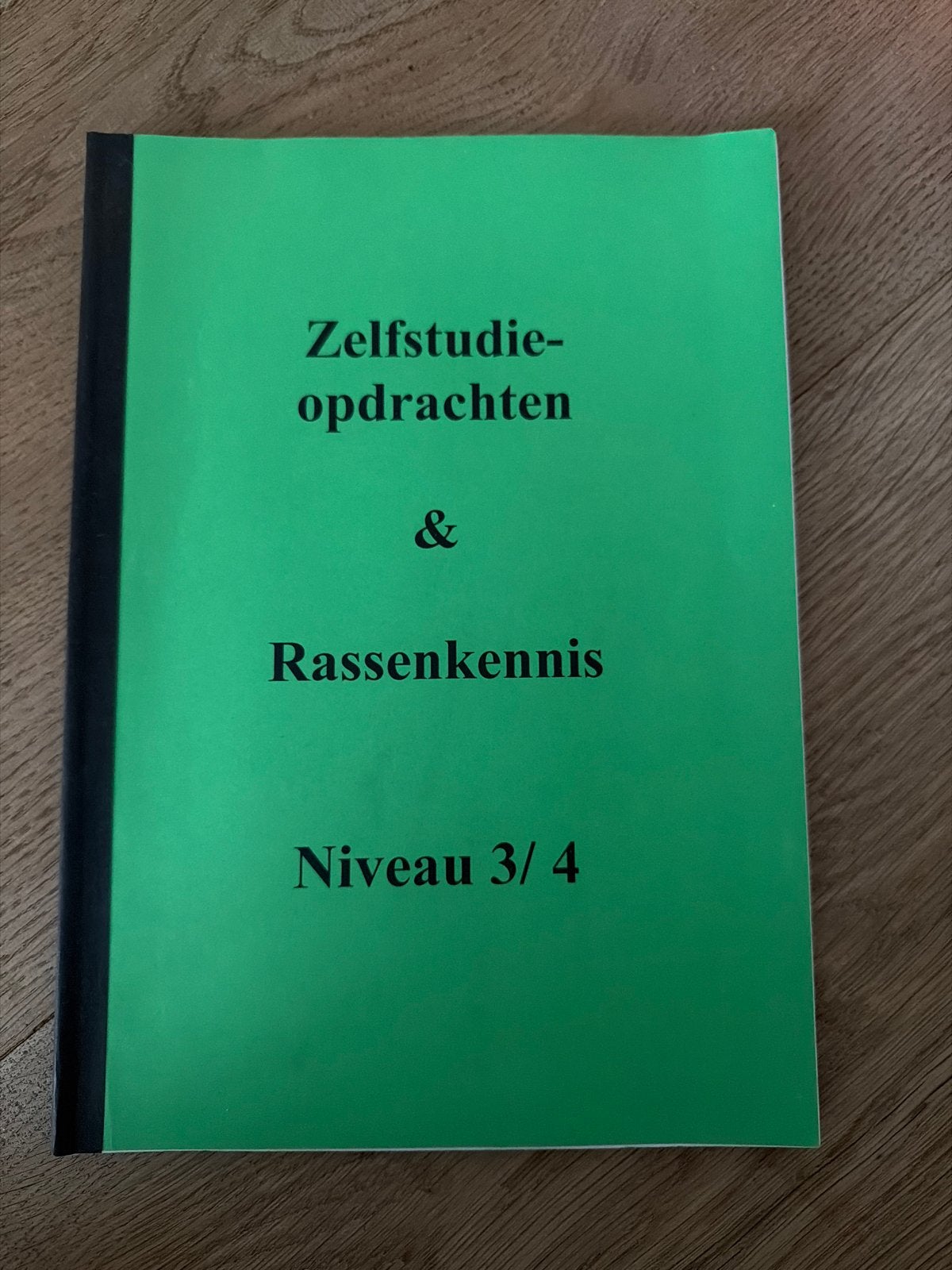 Zelfstudie-opdrachten & Rassenkennis Holland College, Ophalen of Verzenden, Beta, Zo goed als nieuw, MBO