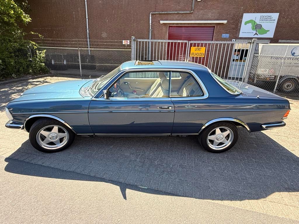 Mercedes-Benz  280 CE AUT 1984 Blauw Metall, Automaat, 2745 cc, Blauw, Particulier