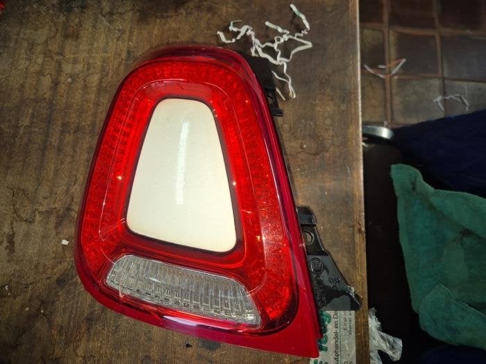 Achterlicht links van een Fiat 500, Auto-onderdelen, Gebruikt, -, -, Fiat