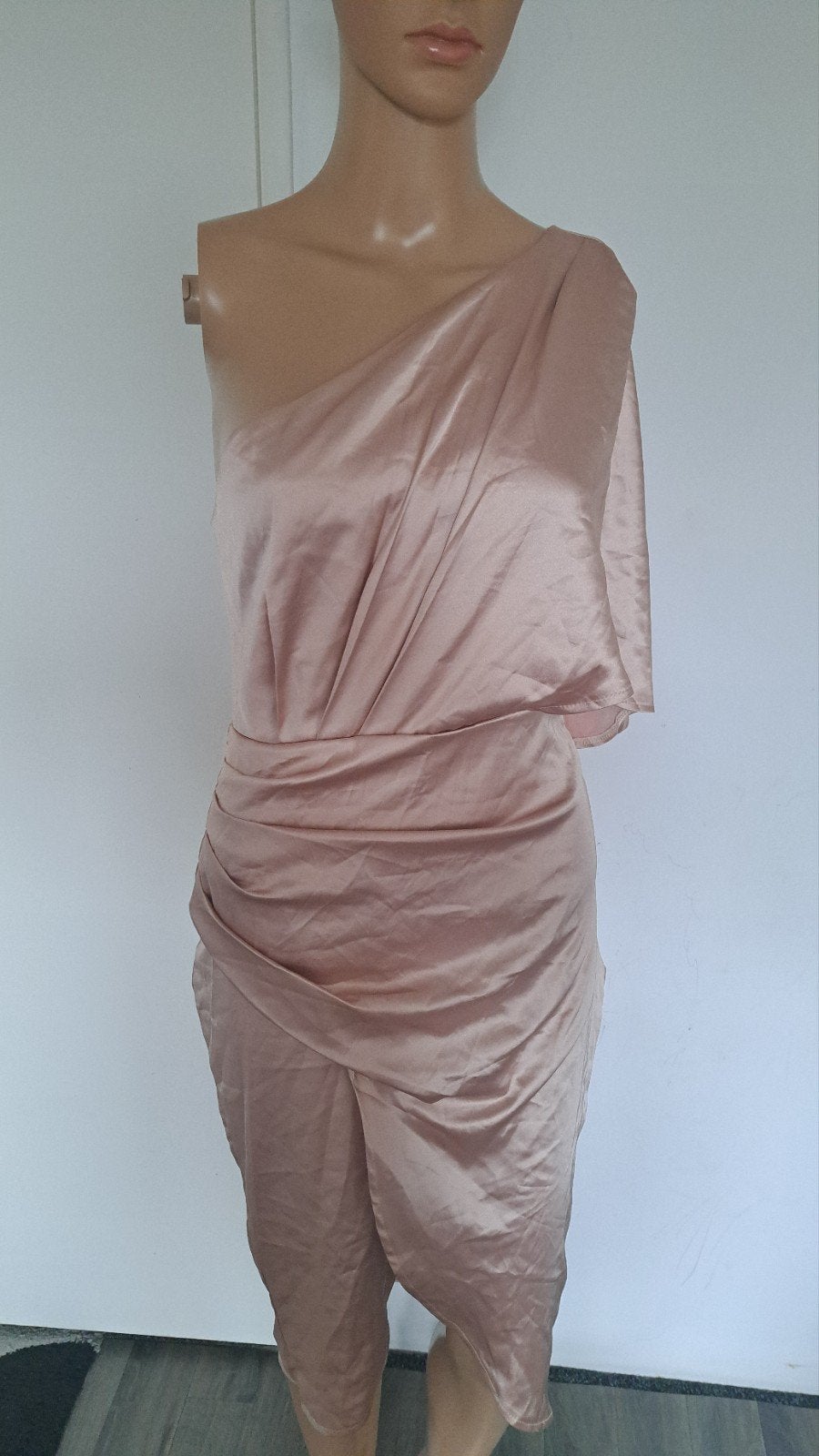 Elegante satijnen damesjurk - Maat S, Ophalen of Verzenden, Onbekend, Knielengte, Roze