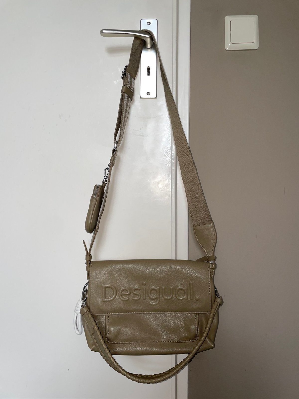 Desigual dames khaki cross body schouder tas bag, Ophalen of Verzenden, Zo goed als nieuw, Bruin, Schoudertasje