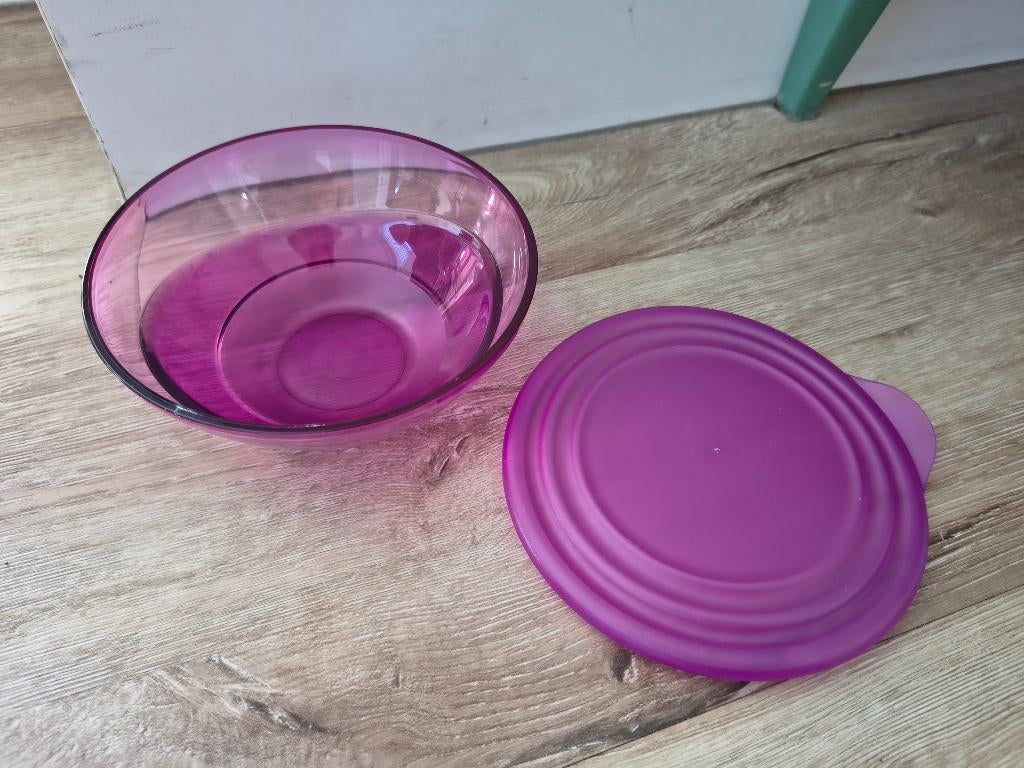 Tupperware Eleganzia roze schaal met deksel! 0,6L roze., Schaal, Onb, Ophalen of Verzenden, Onb