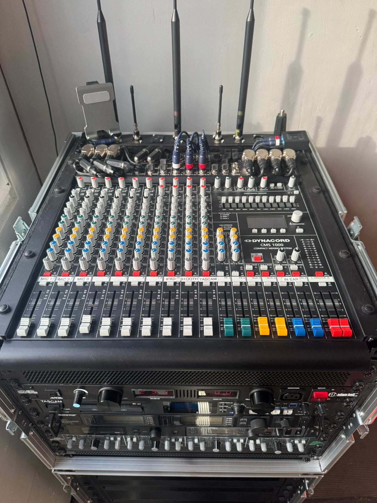 RUILEN  Dynacord CMS-1000 MK3 tegen Yamaha dm3, Ophalen of Verzenden, Zo goed als nieuw, 10 tot 20 kanalen