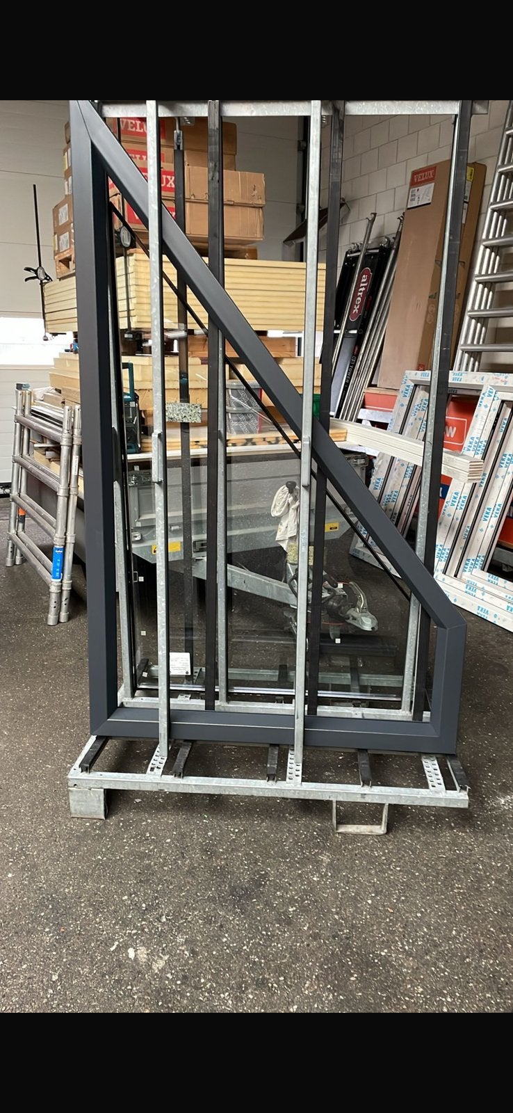 Een nieuw kunststof kozijn met glas, Kunststof, Raamkozijn, Nieuw, Ophalen of Verzenden