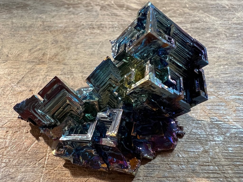 Bismuth clusters in diverse soorten en maten, pracht stukken, Ophalen of Verzenden, Mineraal