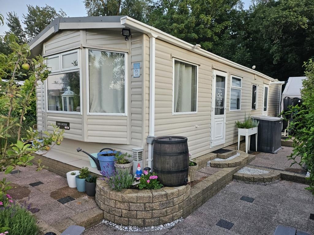 Stacaravan camping Rondeweibos Rockanje vaste plaats, Caravans en Kamperen