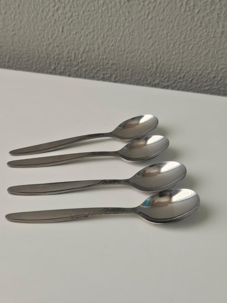 Set van 4 lepels met decoratie, theelepel, Amefa, stainless, Gebruikt, Ophalen of Verzenden, Rvs of Chroom, Vaatwasserbestendig
