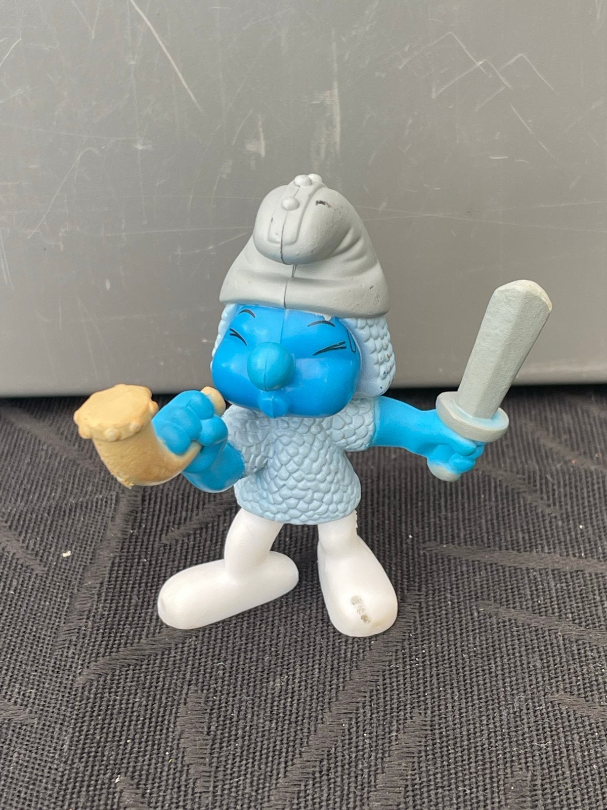 Smurf Viking met zwaard en hoorn - Vintage figuurtje, Ophalen of Verzenden, Gebruikt, Overige Smurfen, Poppetje, Figuurtje of Knuffel