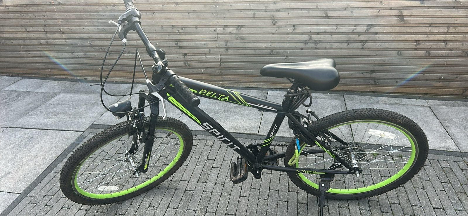Foto 2 van Delta Spirit 24 inch kinderfiets - 1e versnelling defect