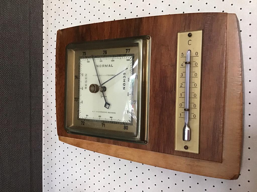 Barometer Gischard met thermometer, Ophalen of Verzenden, Gebruikt, Barometer