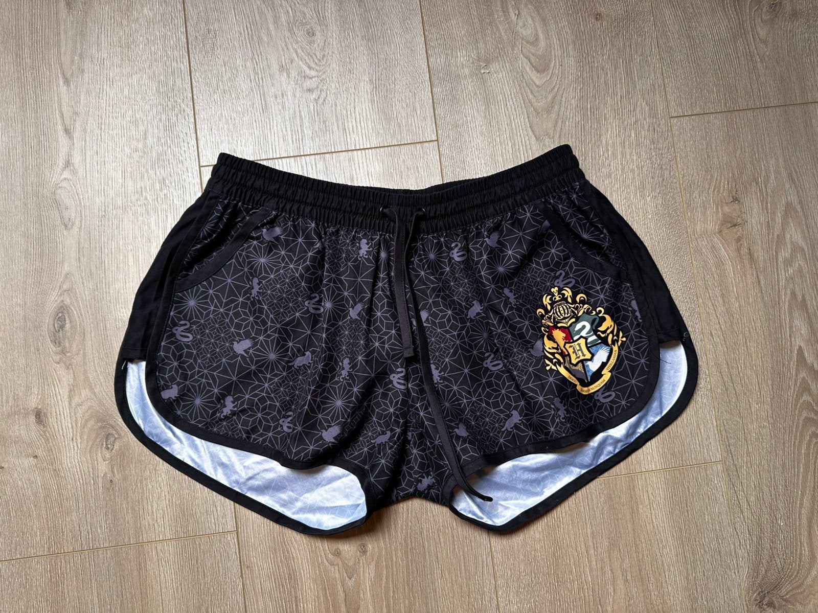 Harry Potter Hogwarts Ladies Swim Shorts Size M Official, Ophalen of Verzenden, Zo goed als nieuw, Zwart, Badpak