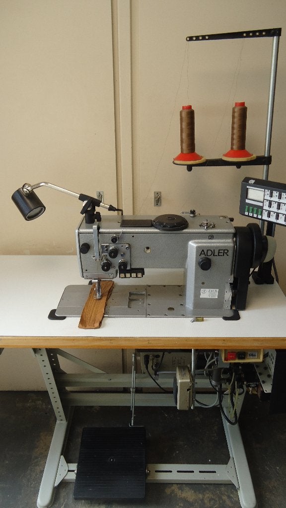 Industrie Naaimachine Adler 3 Voudig Transport Volauto.(767, Overige merken, Nieuw, Ophalen of Verzenden, Naaimachine