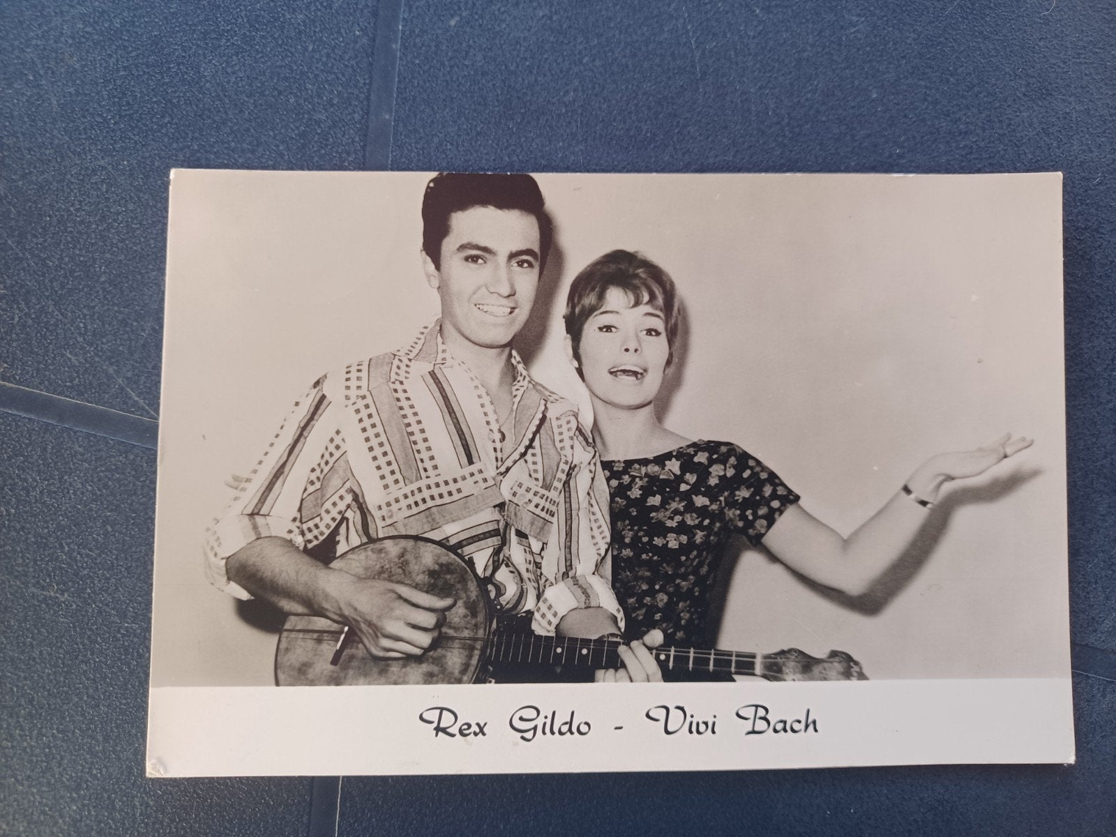 Rex Gildo en Vivi Bach 1961, Ophalen of Verzenden, 1960 tot 1980, Gelopen, Sterren en Beroemdheden