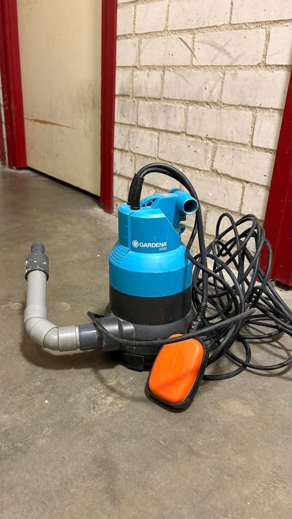 Gardena 6000 Dompelpomp - Krachtig en Betrouwbaar, Ophalen of Verzenden, Gebruikt, Elektrisch, Dompelpomp