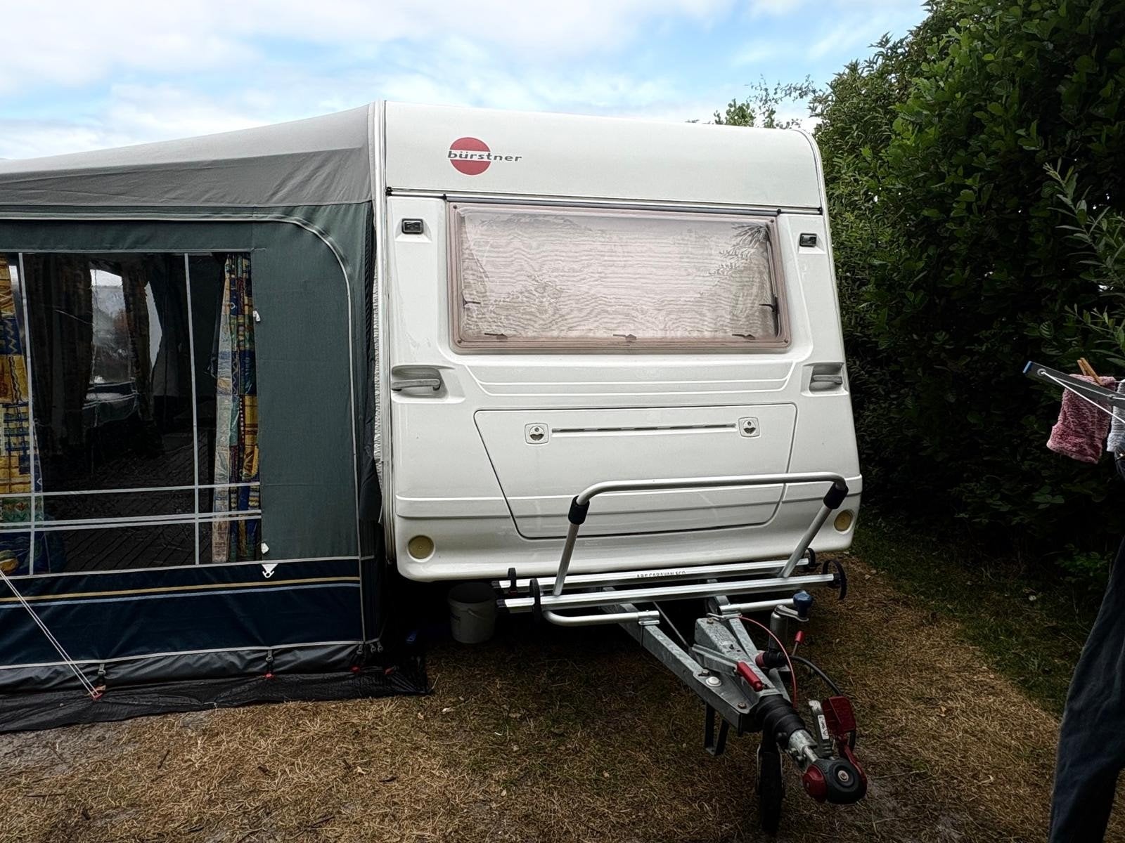 Bürstner Fun 400 TS (2001) – Met mover (2022) en fietsenrek, Vast bed, Rondzit, 750 - 1000 kg, Particulier